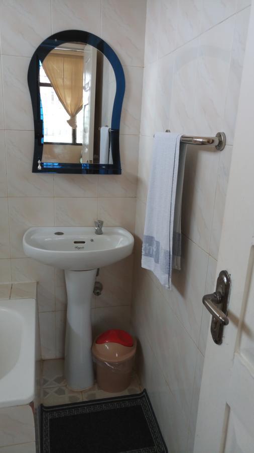 M-R Lodge Mankesim Εξωτερικό φωτογραφία